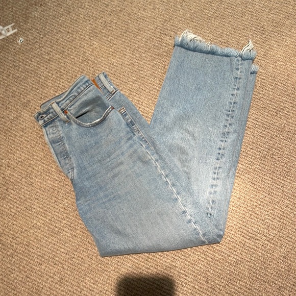 LEVI Ribcage Straight Jeans - like NEW - Picture 1 of 7